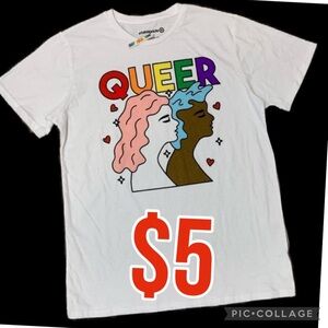 $5 add item/NWT TakePride white short sleeve unisex top “queer”